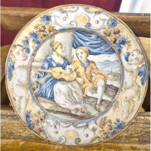 Piattino in maiolica Castelli XVIII secolo 
