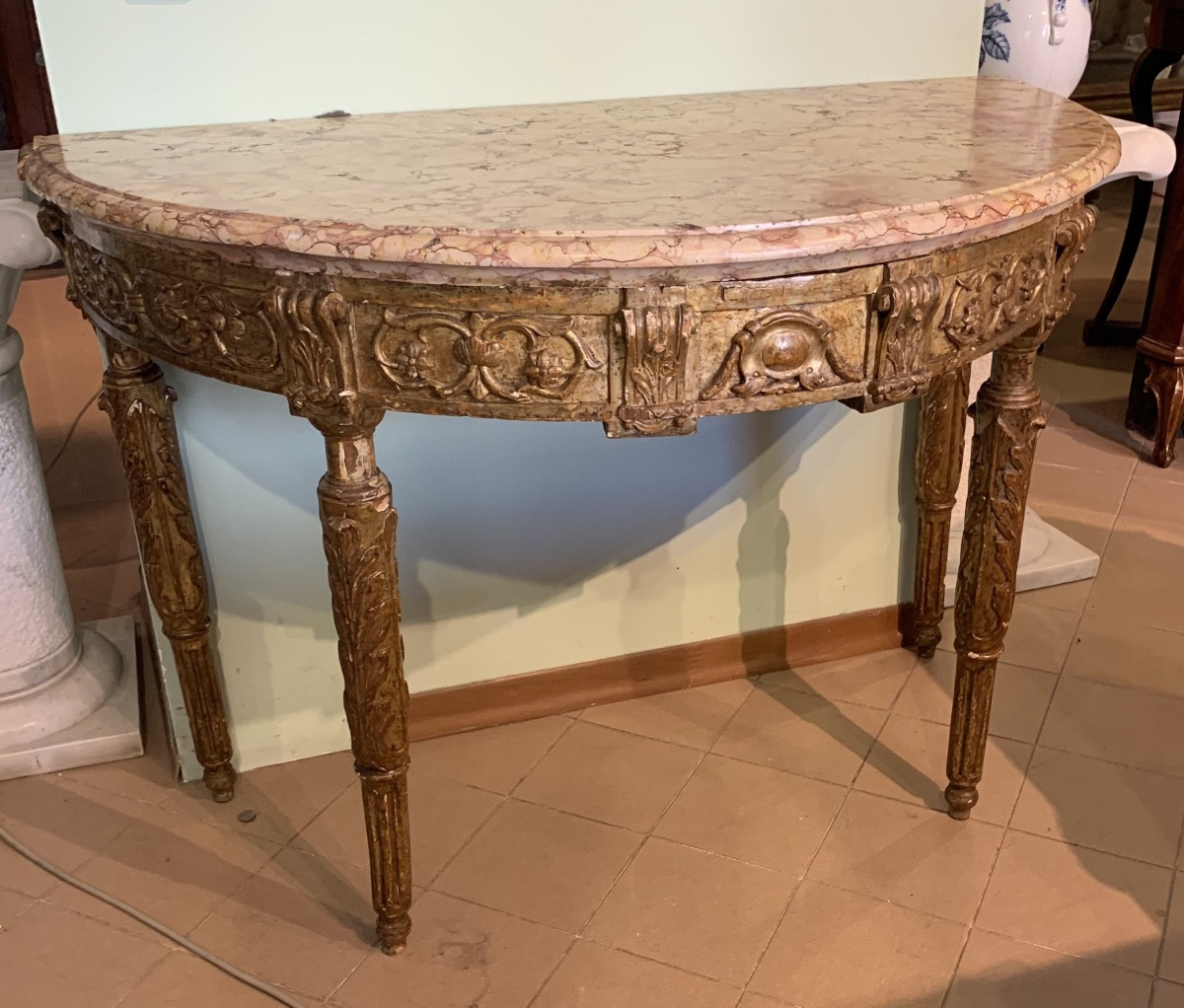 console in legno dorato 