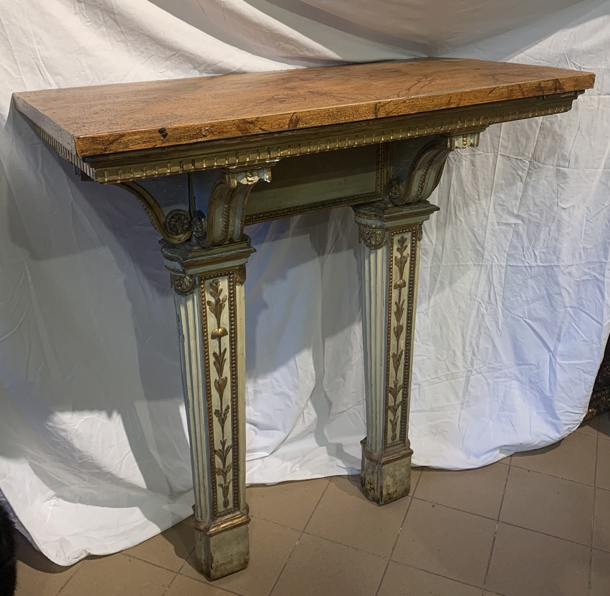 console in lacca e oro 