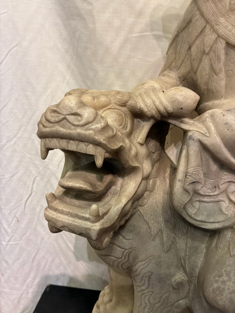 guanin seduta su cane di pho di provenienza cinese in marmo XIX secolo-photo-3