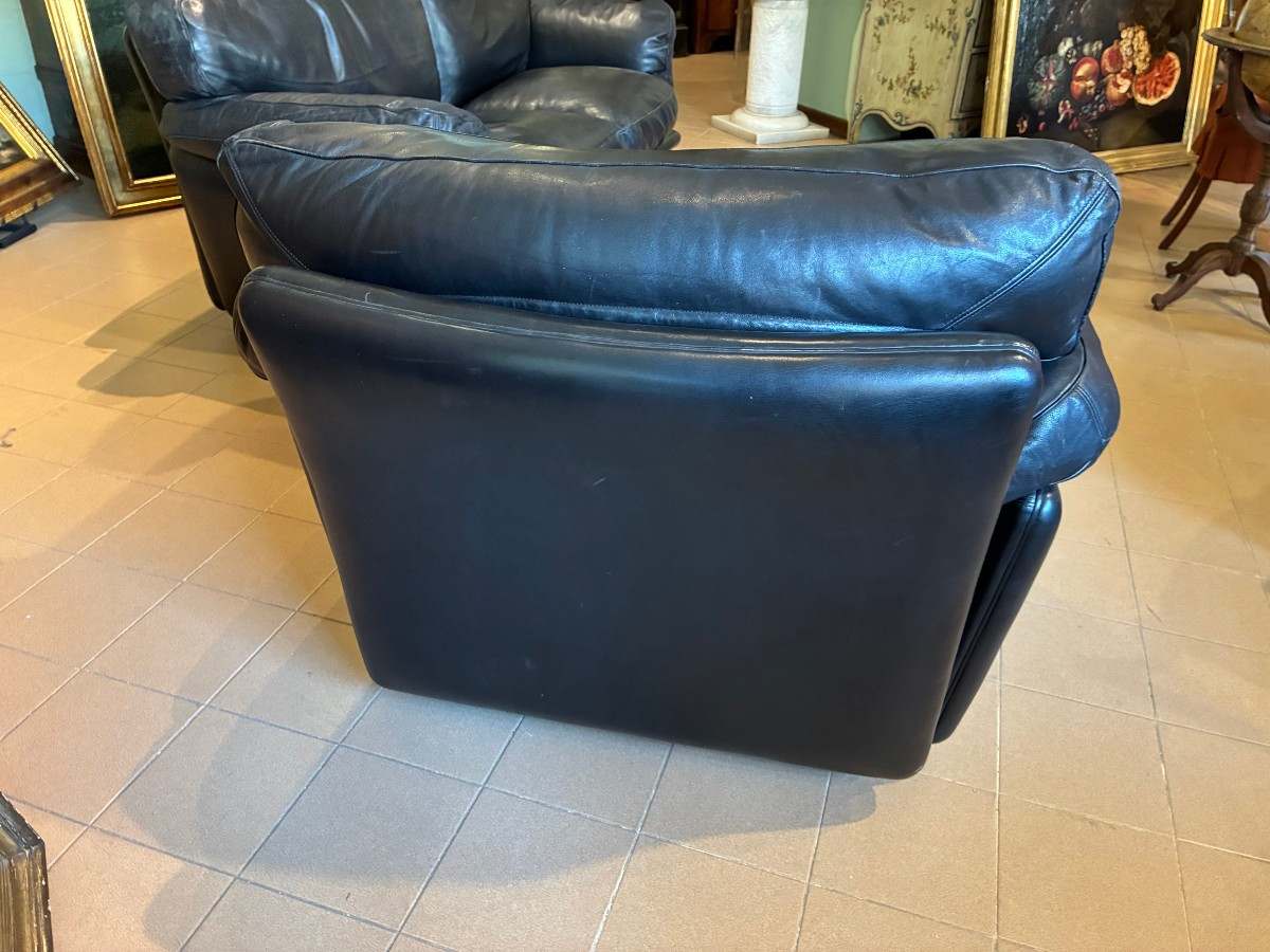 divano e poltrona FRAU stampigliati in pelle nera anni 80,-photo-1