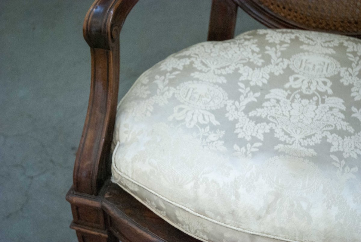 Paire De Fauteuils Génois, En Noyer, d'époque Louis XVI (fin XVIIIe Siècle)-photo-2