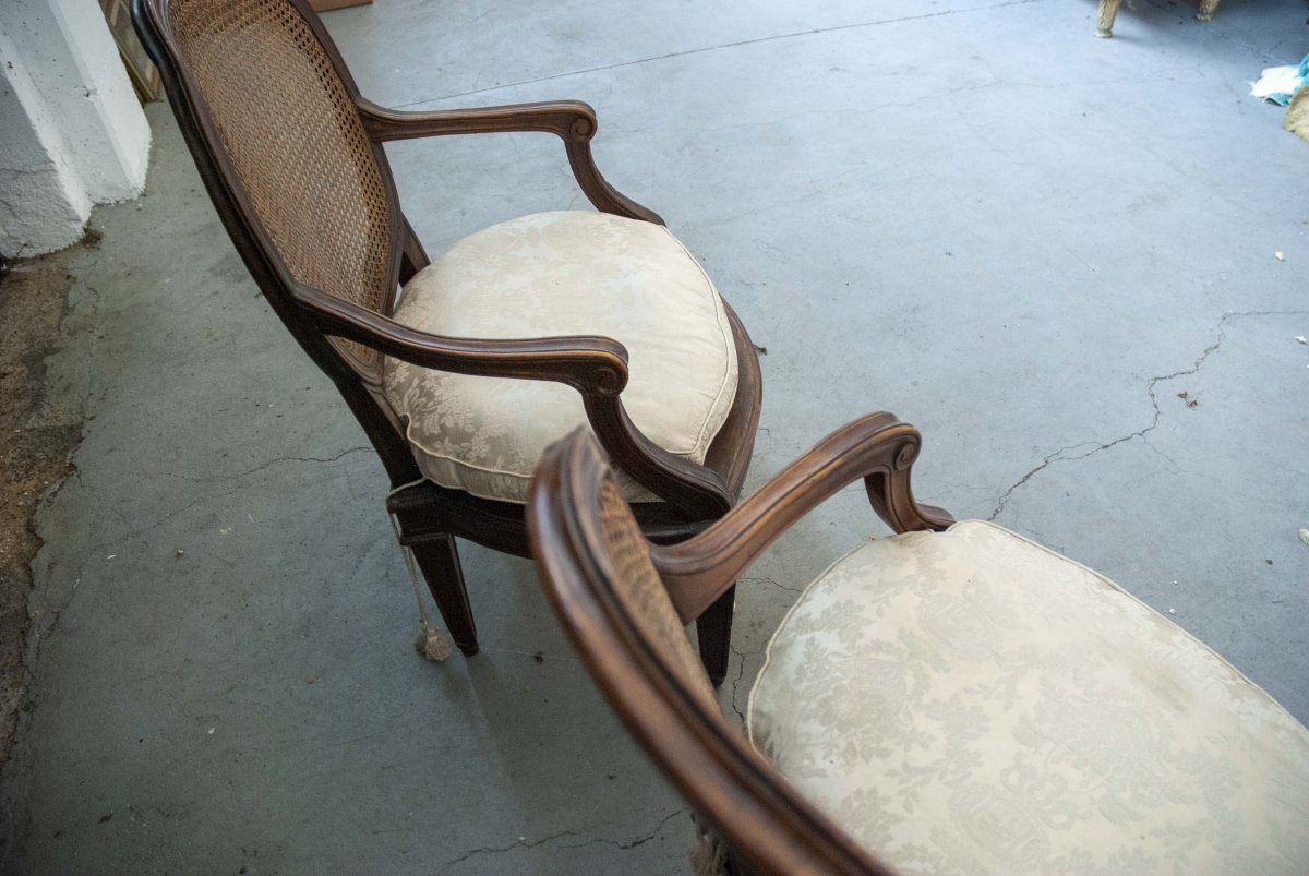 Paire De Fauteuils Génois, En Noyer, d'époque Louis XVI (fin XVIIIe Siècle)-photo-2