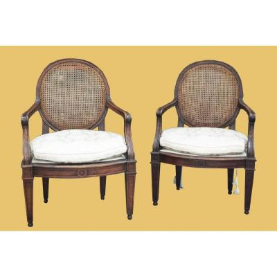 Paire De Fauteuils Génois, En Noyer, d'époque Louis XVI (fin XVIIIe Siècle)