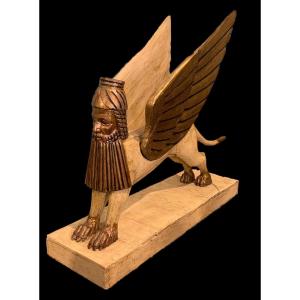 Sphinx Ailé, En Bois Laqué Et Doré, Utilisé à Des Fins Théâtrales