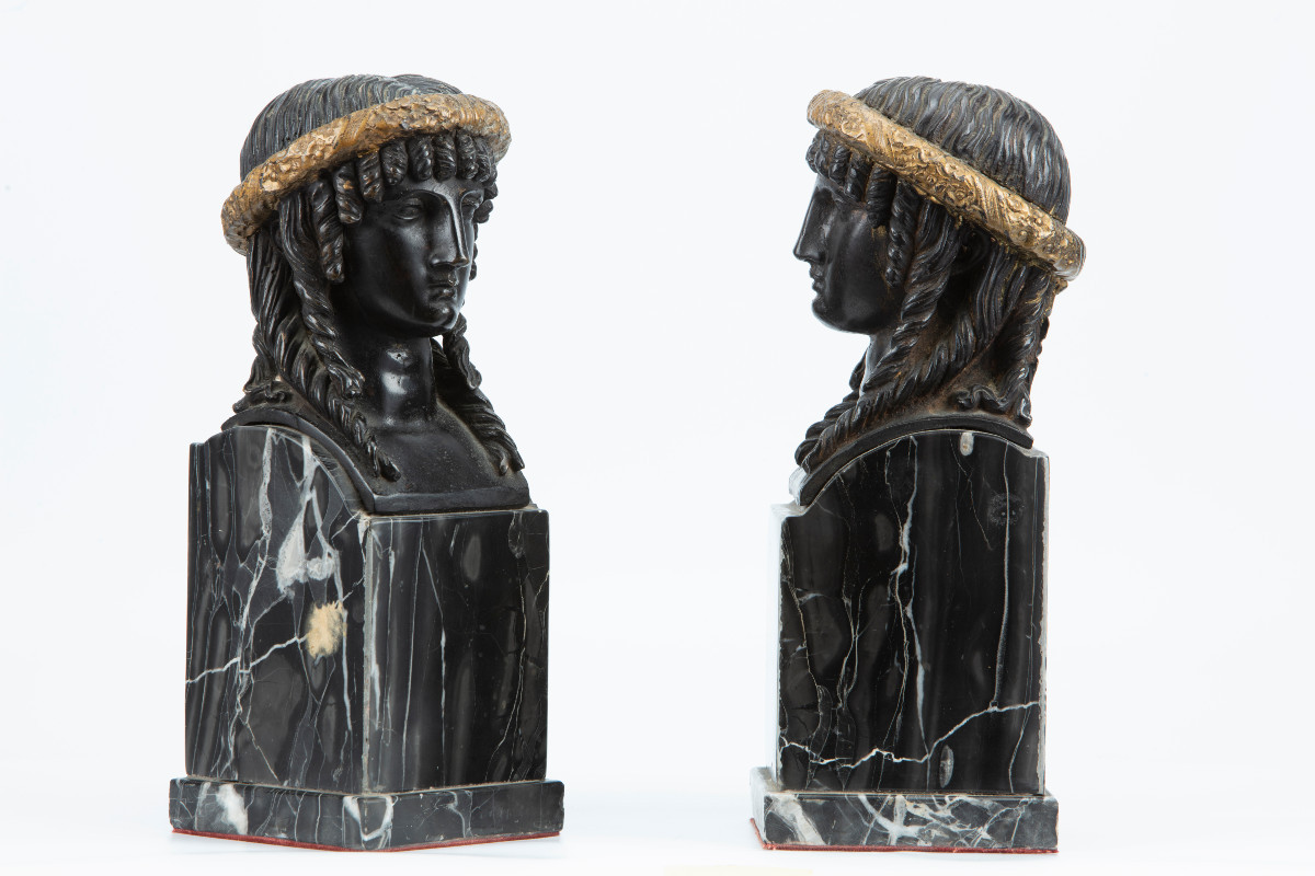 Coppia di teste in bronzo neoclassiche