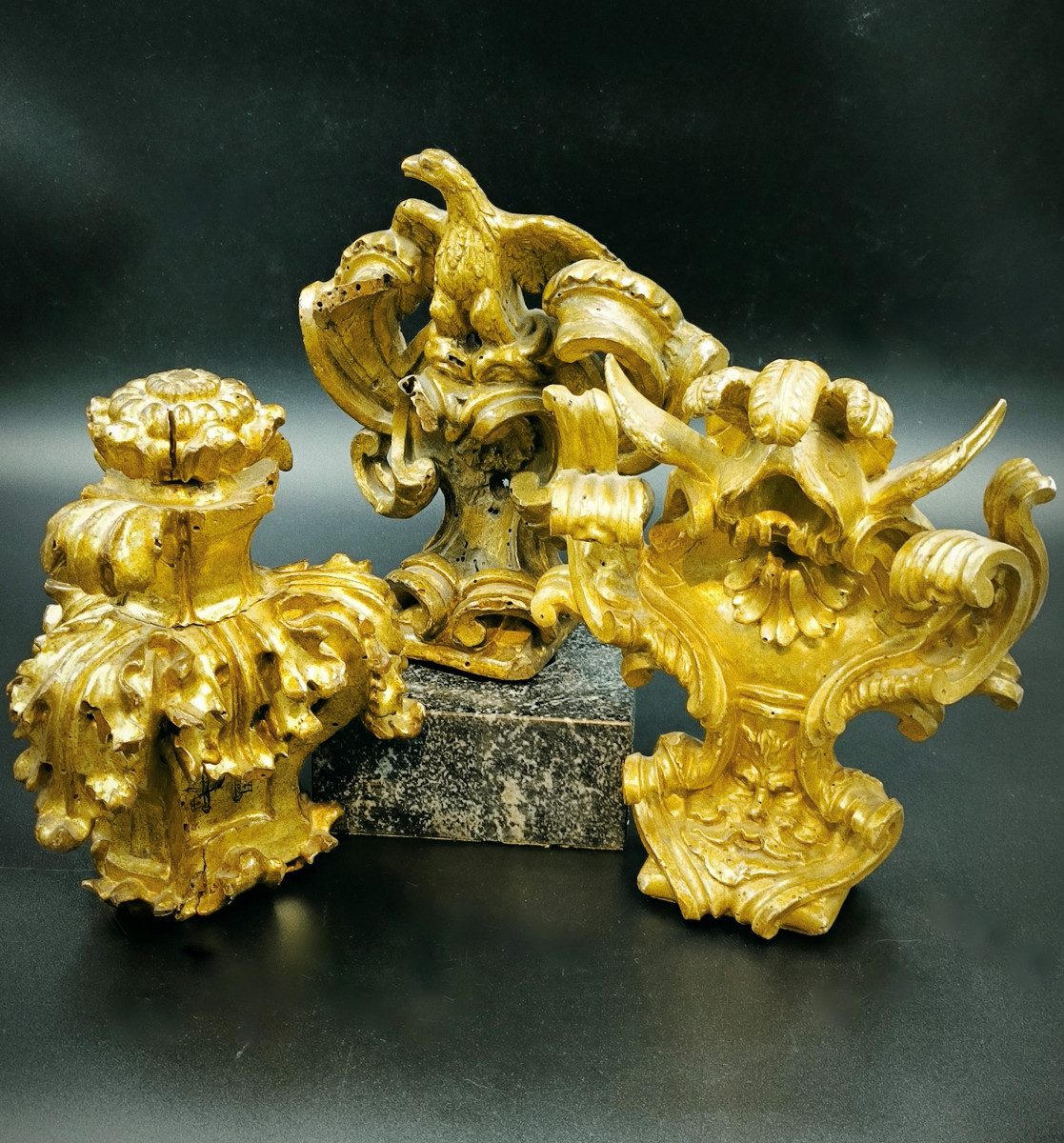 Tre fregi intagliati e dorati, Stato Pontificio, secolo XVII.