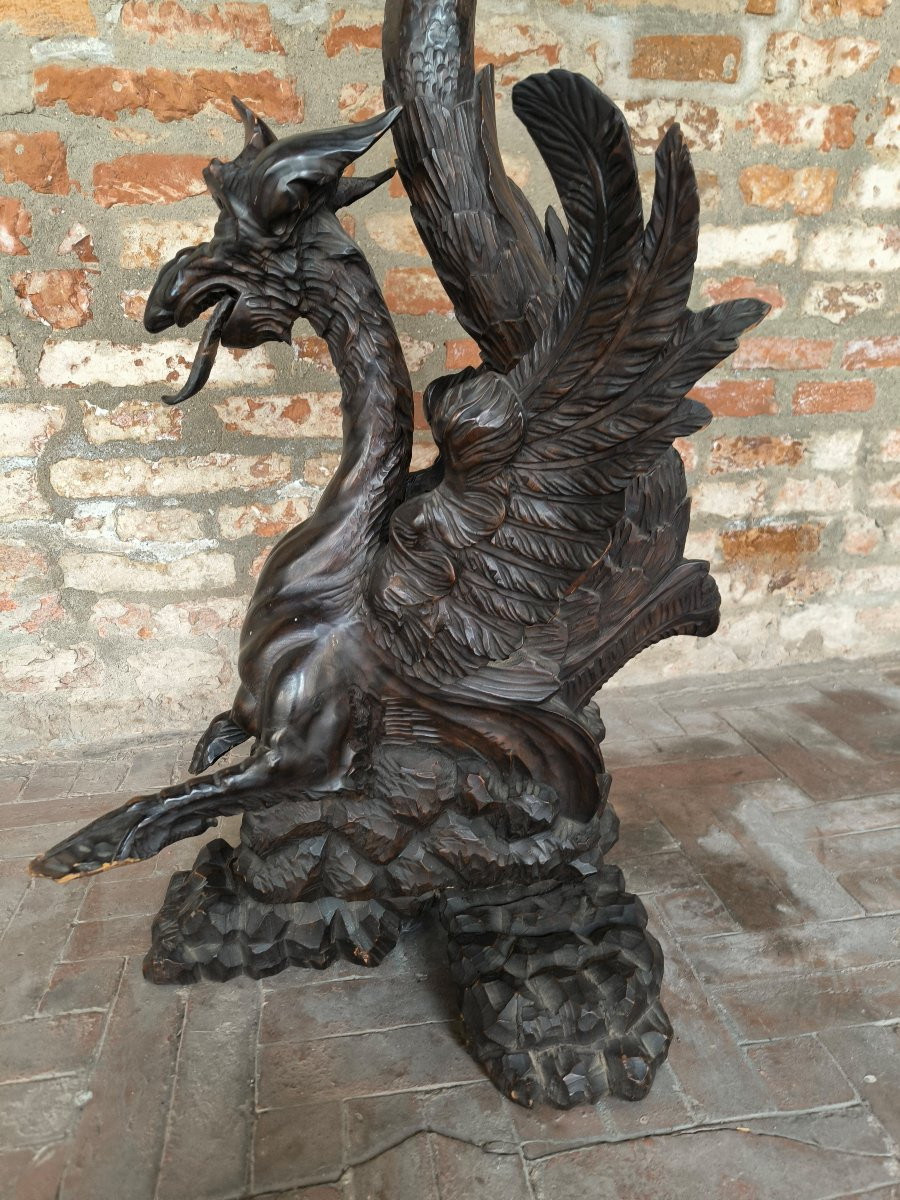 Scultura grottesca a forma di drago cin cinchiglia porta oggetti. Scultore del secolo XIX.-photo-4