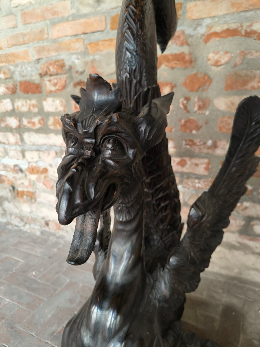 Scultura grottesca a forma di drago cin cinchiglia porta oggetti. Scultore del secolo XIX.-photo-3