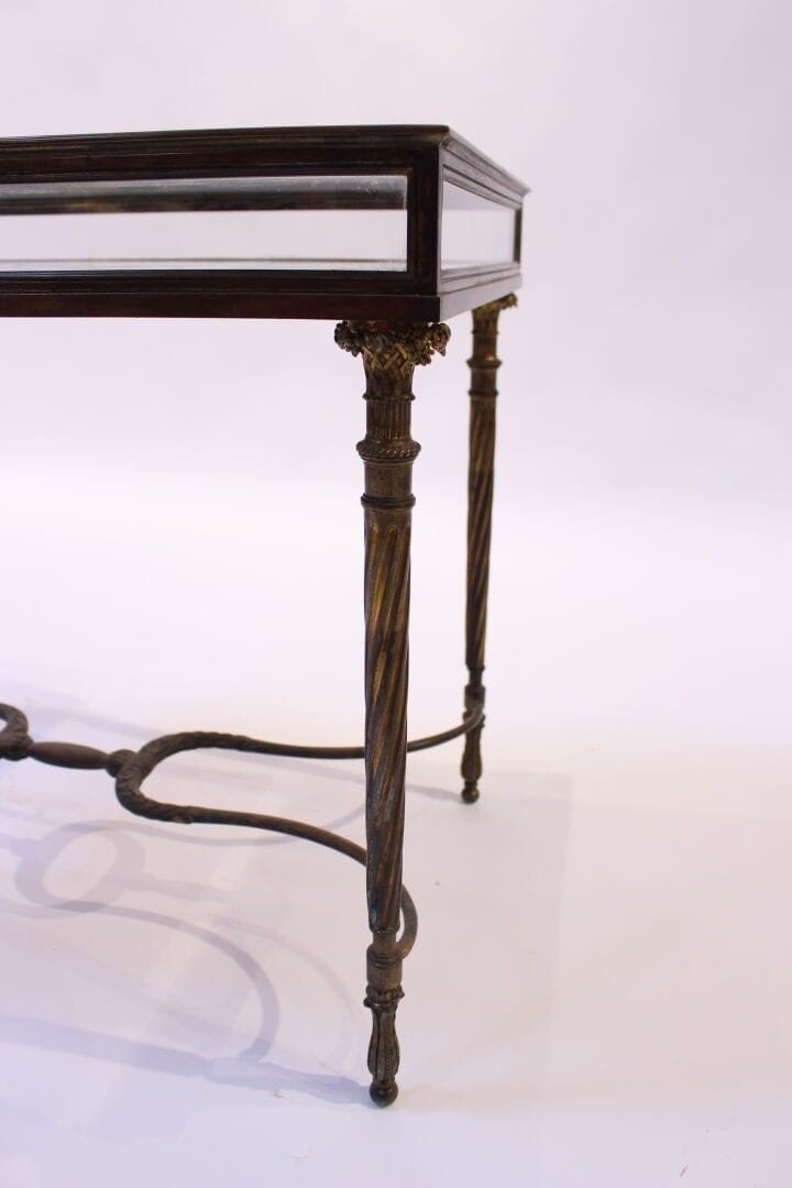 Tavolo da soggiorno rettangolare, bronzo dorato,stile Luigi XVI,stile della Scala di Cristallo-photo-2