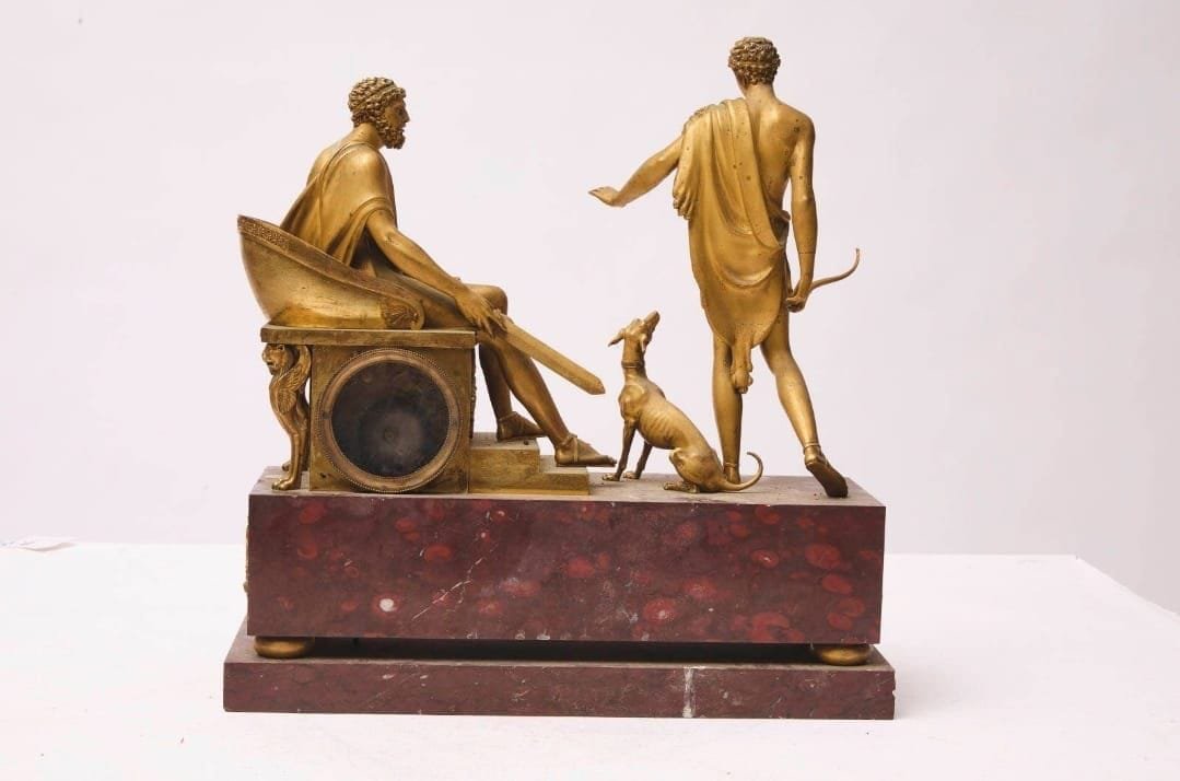 Orologio raffigurante lo scontro tra il re di Atene e Ippolito, marmo e bronzo, Impero-photo-3