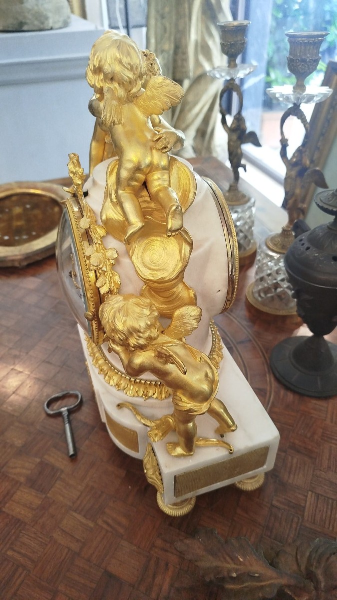 Pendola in marmo bianco e bronzo dorato-photo-3