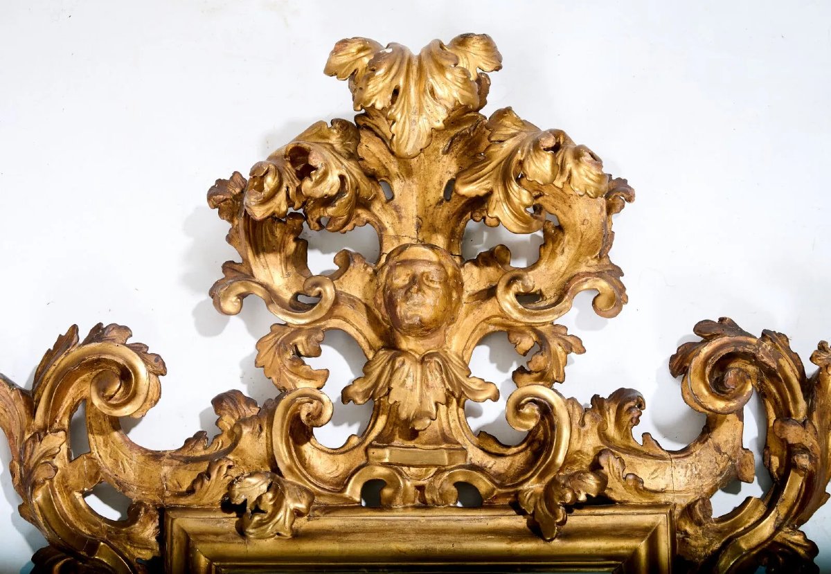 Italia, fine XVII – inizio XVIII secolo. Specchio in legno dorato e scolpito-photo-4