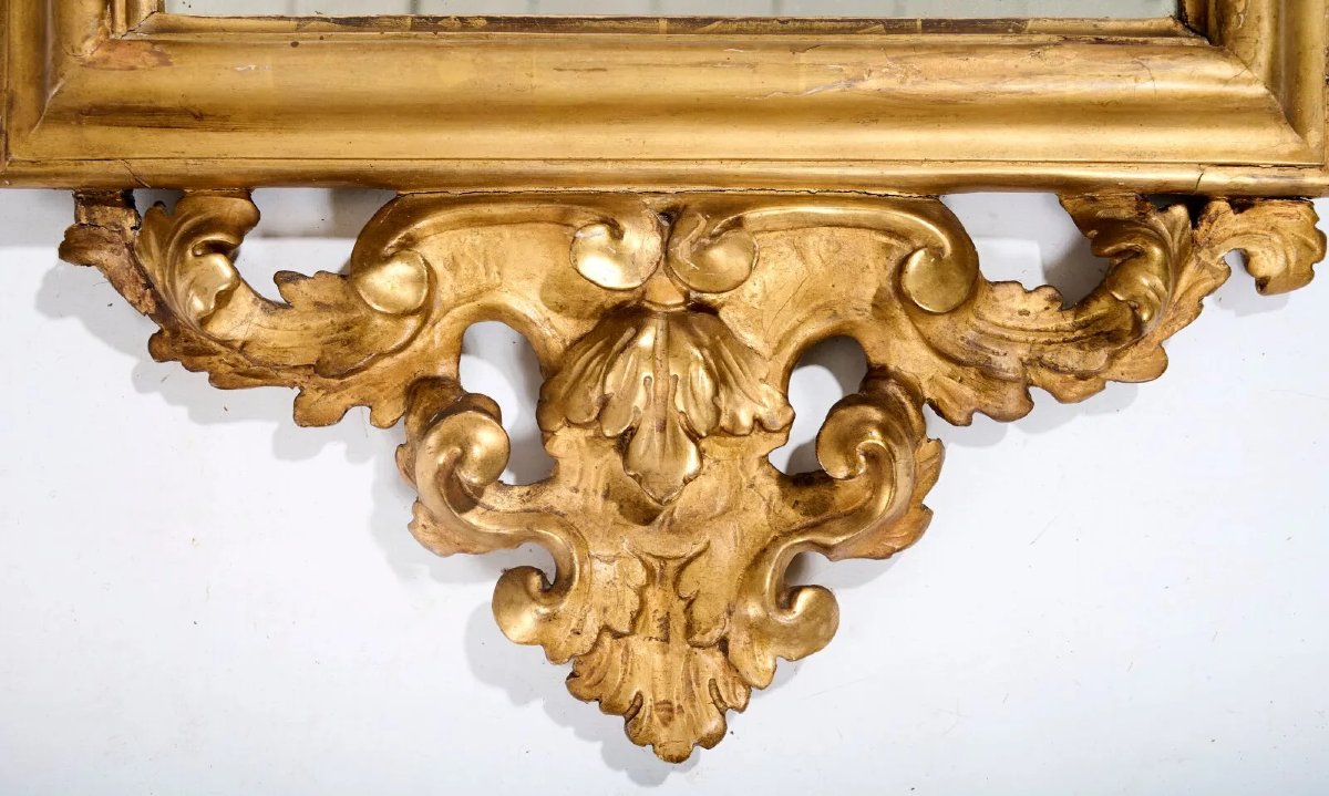 Italia, fine XVII – inizio XVIII secolo. Specchio in legno dorato e scolpito-photo-2