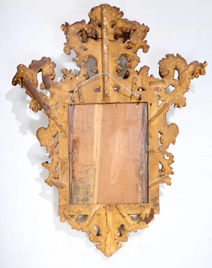 Italia, fine XVII – inizio XVIII secolo. Specchio in legno dorato e scolpito-photo-3