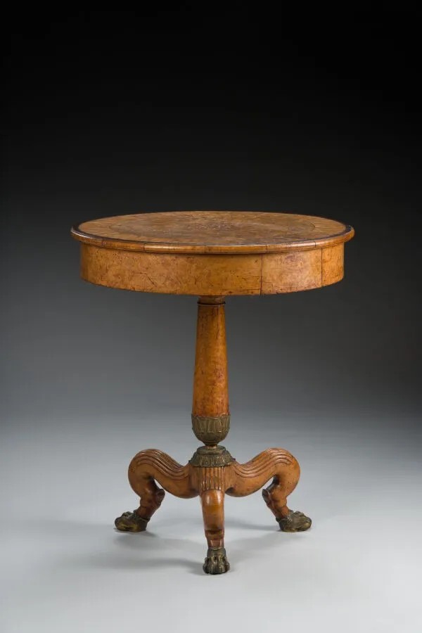 Guéridon circolare in marqueterie, Epoca Carlo X – H 74 cm; Ø 65 cm