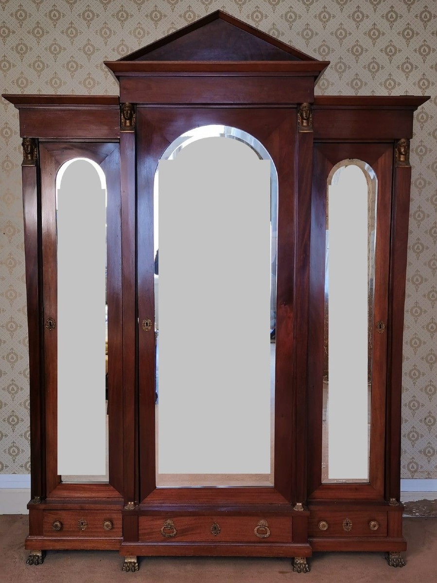 Armadio in stile Impero