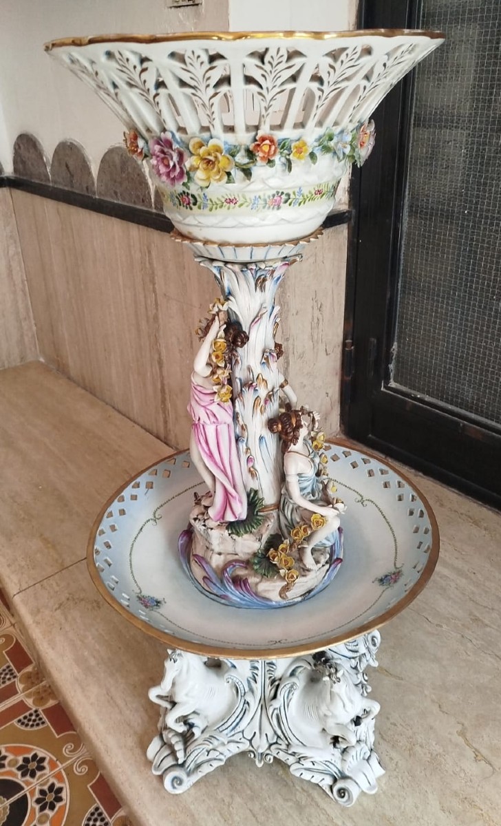 Surtout de table in porcellana di Dresda – XX secolo