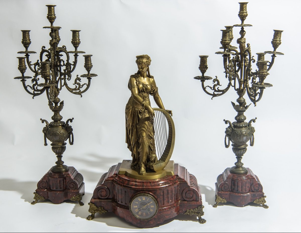 Importante trittico da camino in bronzo e marmo rouge griotte, Francia, fine XIX secolo