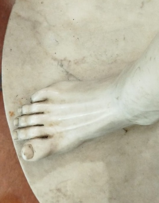 Grande scultura in marmo statuario “Lo Spinario” – Tireur d’épine-photo-1