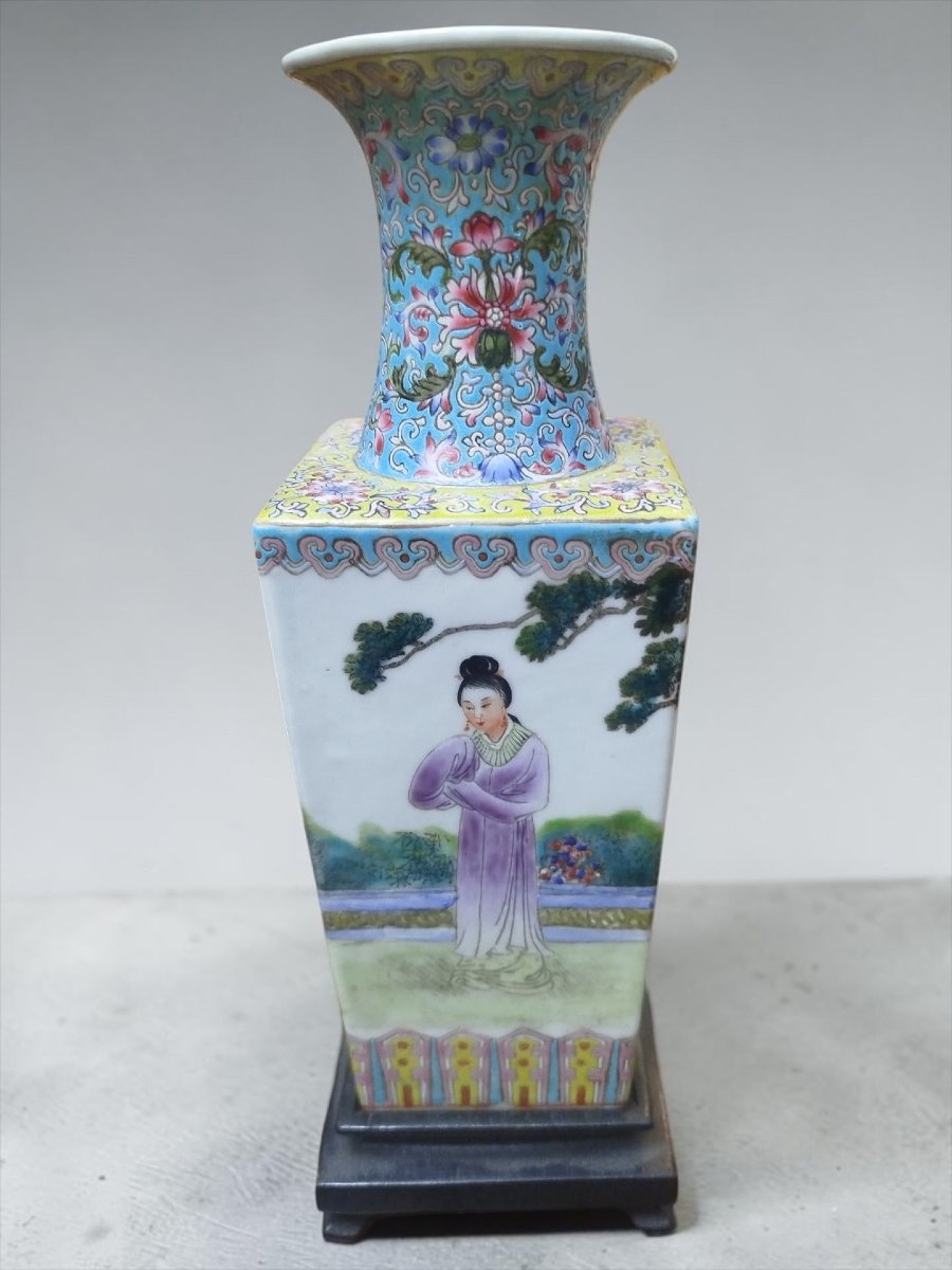Coppia di vasi cinesi in porcellana Famille Rose – XIX secolo, tarda dinastia Qing-photo-2