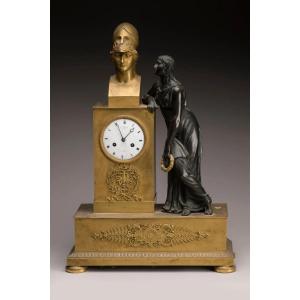 Pendola Impero in bronzo dorato e patinato, firmata L. Ravrio – Parigi, ca. 1815