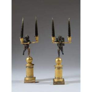 Coppia di candelabri in bronzo dorato, cesellato e patinato – Epoca Impero