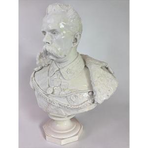 Grande busto di Re Umberto I d’Italia – Ceramica smaltata bianca – Fine XIX secolo