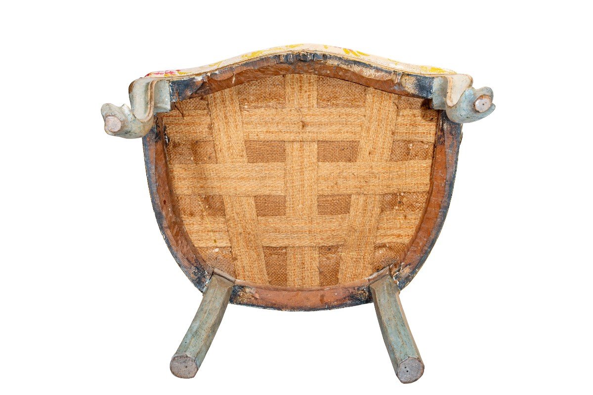 Coppia di poltroncine veneziane del Settecento in legno laccato e dorato.-photo-5