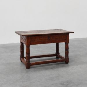 Hand-carved Oak Wabi Wabi Style Side Table, Spain, 17th Century