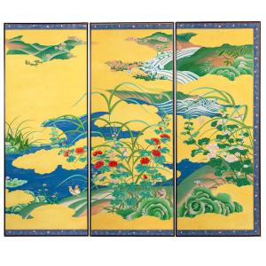 Japanese Silk Painted Wall Decorations Of Six Pieces. 20th Century