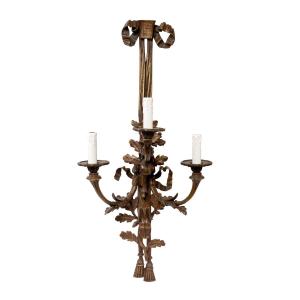19th Century Bronze Wall Sconce In The Louis XVI Style