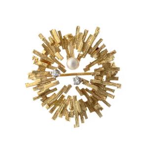 14k Gold Brooch Set With Diamonds And A Pearl