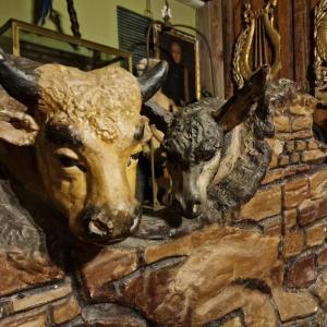 Plaster Crib Element