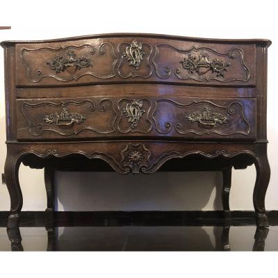 18th Century Chest Of Drawers
