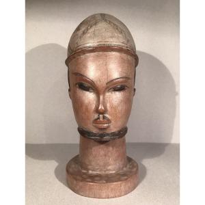 Primitive Arts Modern Art Sculpture Head Of A Male Character In Solid Carved Wood 20th Century