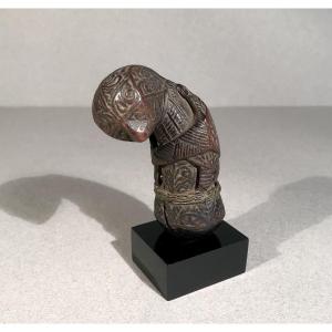 Primitive Arts Indonesia North Java Anthropomorphic Kriss Handle Carved Wood Early 19th Century 