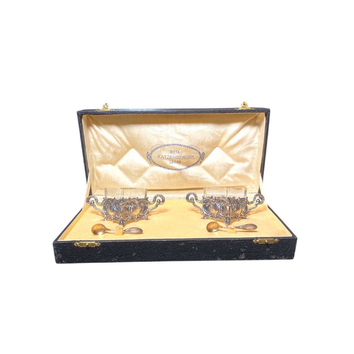 Coppia di saliere in argento, con vaschette in cristallo e cucchiaini. Inizio sec.XX-photo-1