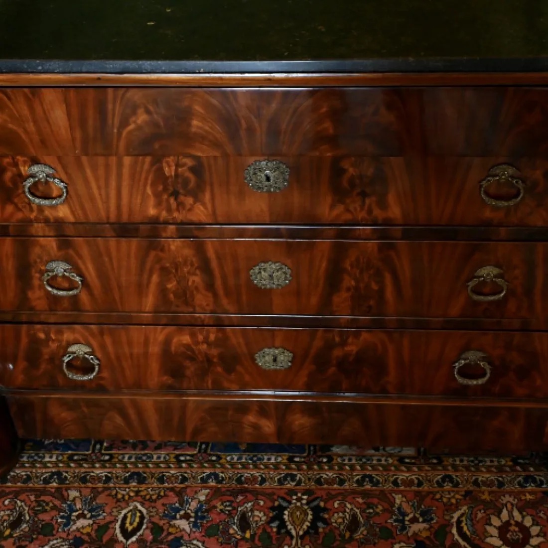 Cassettone in piuma di mogano- Periodo Impero – ( Sec. XIX)-photo-4