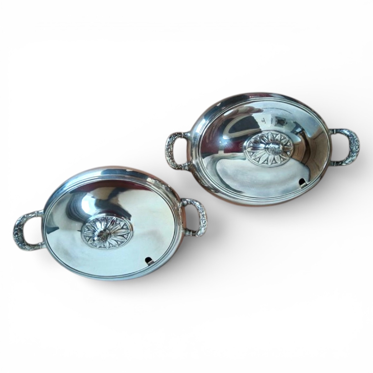 Coppia di salsiere gemelle con coperchio. Inghilterra, inizio sec. XX-photo-2