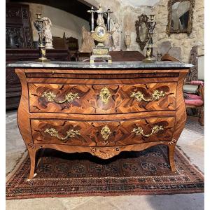 18th Century Italian Chest Of Drawers