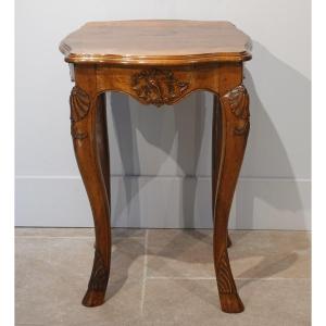 Louis XV Table, In Walnut, 18th Century, Lyon