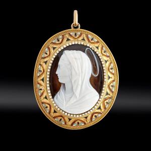 Enameled Medallion Of The Virgin On Carnelian, Late 19th Century 