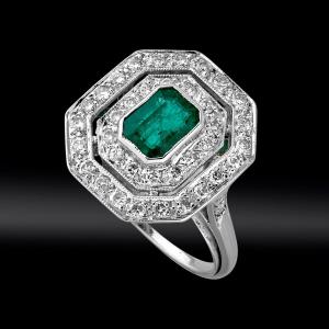 Octagonal Ring With Emerald Cut And Diamonds 