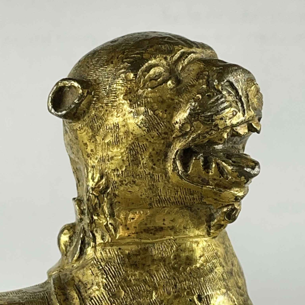 Coppia di Leoni Stilofori in Bronzo Dorato Norimberga 1500-photo-3