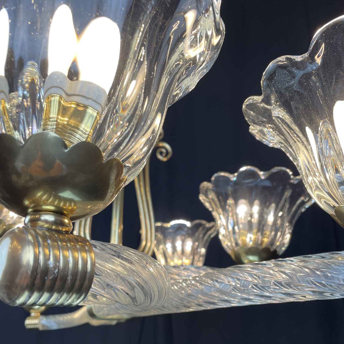 Lampadario Veneziano Barovier a Otto Luci in Vetro di Murano Art Deco XX Secolo-photo-6