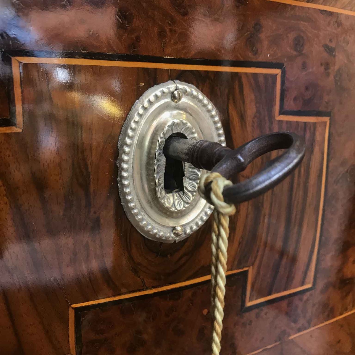 Cassettone Emiliano del 1700-photo-1