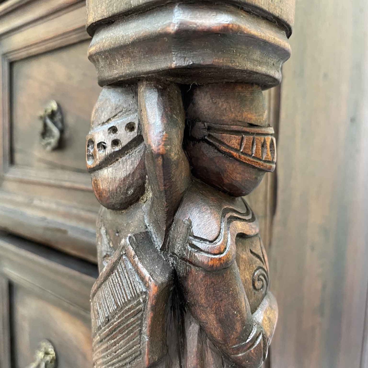 Monetiere Genovese Antico del 1600-photo-8