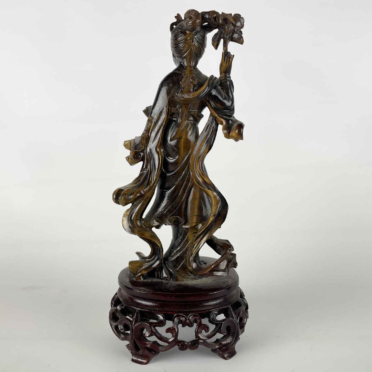 Figura Di Donna Con Fiore Intagliata In Occhio Di Tigre Cina 1960 Circa-photo-4