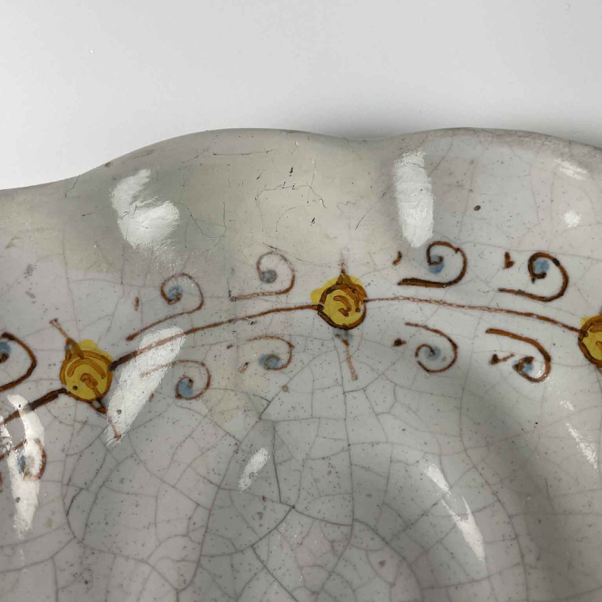 Crespina In Maiolica A Decoro Compendiario Deruta 1700-photo-1